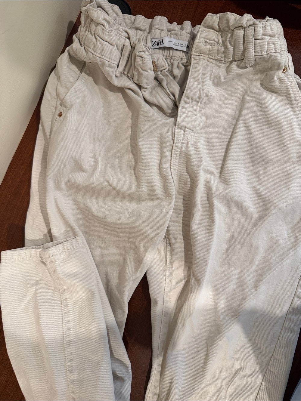 ZARA women’s Light Cream Paperbag Waist jeans